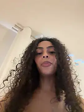 Snapshot of yasmingarcia chatting on January 13, 2026, 1:05 pm yasmingarcia online show from January 13, 2026, 1:05 pm