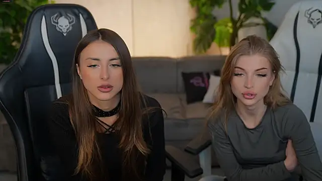 Luna secretgirl online show from November 24, 2025, 11:54 am