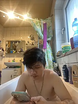 Kingpowerlittel online show from February 9, 2026, 2:54 pm