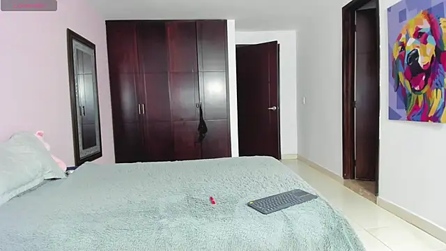 marianaandvalen online show from April 21, 2026, 11:16 am