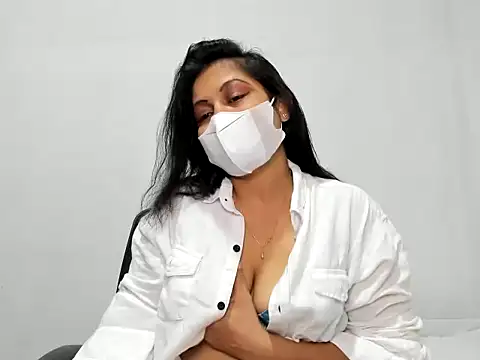 Snapshot of Crazy_Cat1995 chatting on October 28, 2025, 5:26 pm Crazy Cat1995 online show from October 28, 2025, 5:26 pm