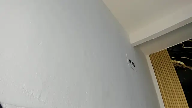 VioletRose as online show from December 18, 2025, 8:04 pm