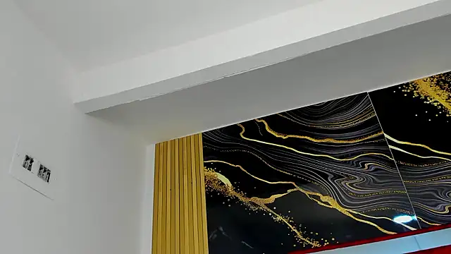 VioletRose as online show from January 15, 2026, 8:01 pm