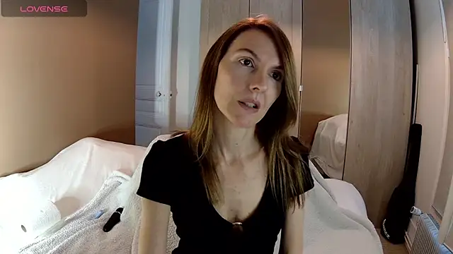 Snapshot of fanny_posy chatting on June 29, 2026, 11:43 am fanny posy online show from June 29, 2026, 11:43 am