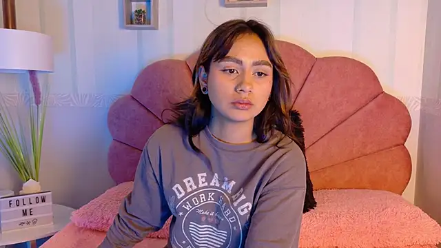 Conejita 420 online show from October 6, 2025, 8:06 pm