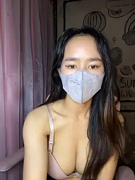 TiNa 04 online show from October 2, 2025, 10:55 am