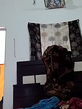 rani8008 online show from April 21, 2026, 2:37 am