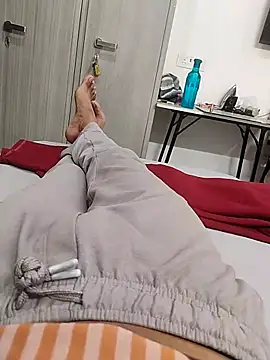 themasklover online show from April 21, 2026, 3:50 pm