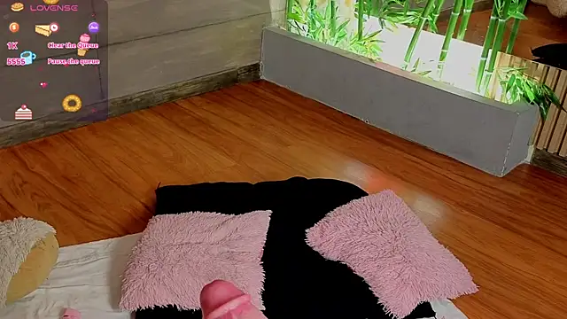 Snapshot of MeganAdamms chatting on January 9, 2026, 11:46 am MeganAdamms online show from January 9, 2026, 11:46 am