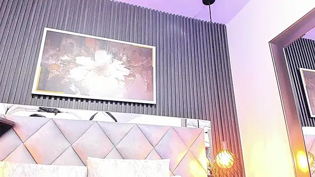 Luna Naughty1 online show from October 15, 2025, 2:50 pm