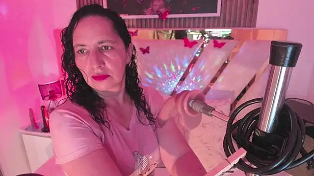 Luna Naughty1 online show from February 27, 2026, 7:36 pm