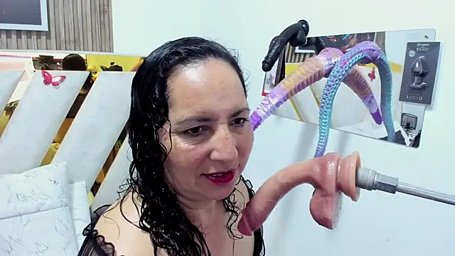 Luna Naughty1 online show from May 8, 2026, 9:03 am