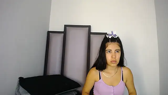 Lucy-23 online show from October 4, 2025, 4:32 am