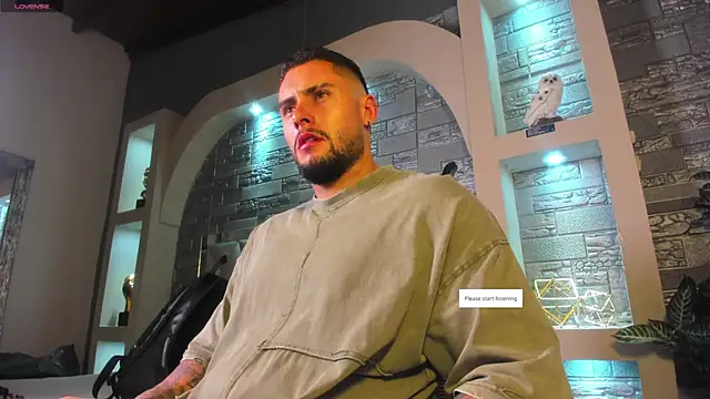 dominic de luca online show from September 20, 2025, 2:56 am