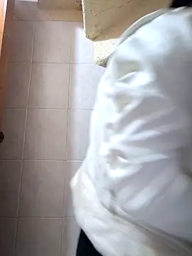 Venus Rivers online show from September 29, 2025, 1:16 pm