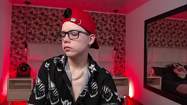 SpencerMontgomery online show from September 14, 2025, 5:34 pm