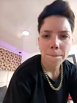 SpencerMontgomery online show from September 30, 2025, 7:19 pm