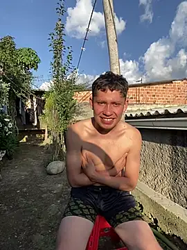 Snapshot of elfernh chatting on February 28, 2026, 10:11 pm elfernh online show from February 28, 2026, 10:11 pm