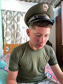 Snapshot of elfernh chatting on March 19, 2026, 5:28 pm elfernh online show from March 19, 2026, 5:28 pm