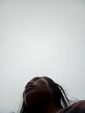 CoMay003 online show from September 12, 2025, 11:04 pm