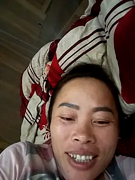 CoMay003 online show from September 28, 2025, 1:38 pm