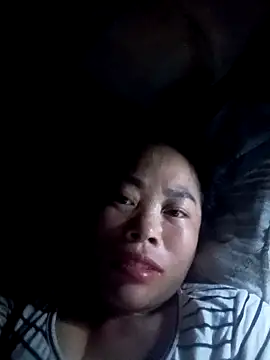 CoMay003 online show from September 30, 2025, 9:09 pm