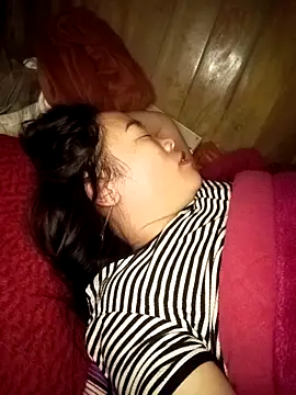 CoMay003 online show from January 14, 2026, 5:07 pm