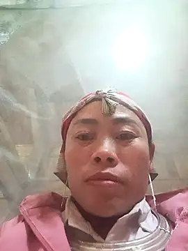 CoMay003 online show from February 3, 2026, 10:53 am