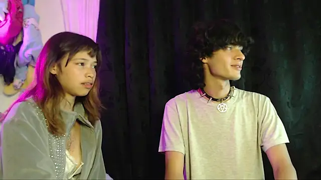 MixiPeach online show from April 14, 2026, 2:17 am