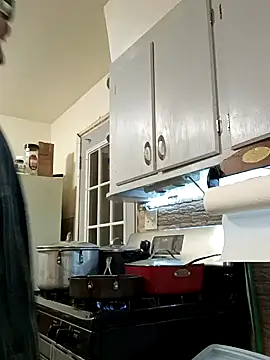 Snapshot of dicinyou80 chatting on March 29, 2026, 4:23 am dicinyou80 online show from March 29, 2026, 4:23 am