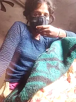 MISS-KAYA online show from November 11, 2025, 12:21 am