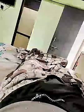 Kartik200798 online show from September 28, 2025, 5:02 am