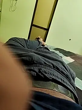 Kartik200798 online show from October 15, 2025, 11:43 am