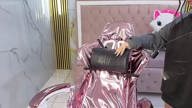 alehp rose s online show from April 21, 2026, 12:55 pm