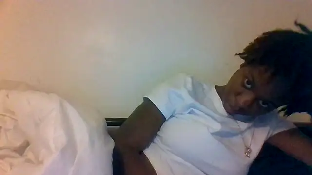  she was a fairy online show from November 29, 2025, 10:02 pm