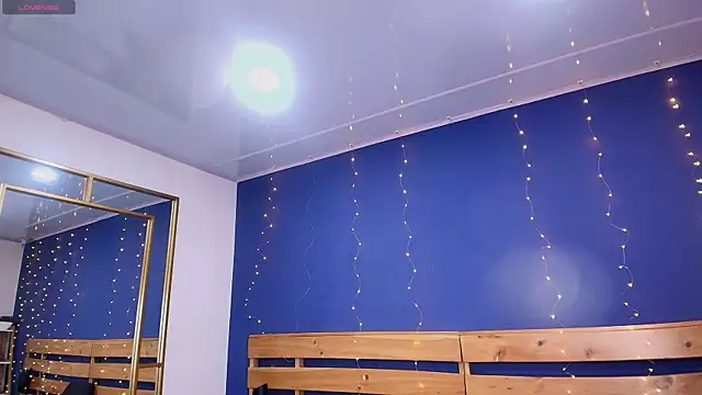 ambar lover online show from September 20, 2025, 8:10 pm