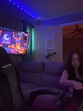 goddessmissmia online show from October 28, 2025, 8:33 pm