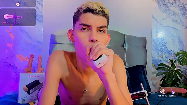 Room 69x online show from March 27, 2026, 8:19 pm