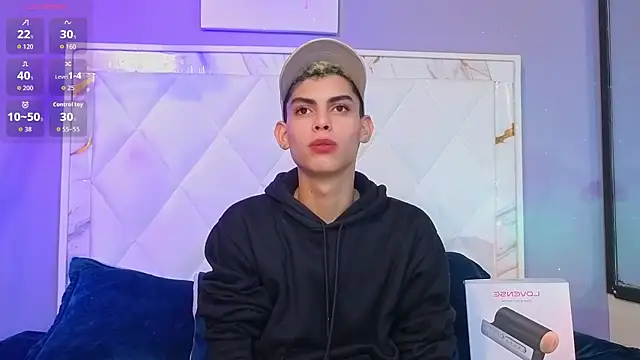 Room 69x online show from April 8, 2026, 1:44 pm