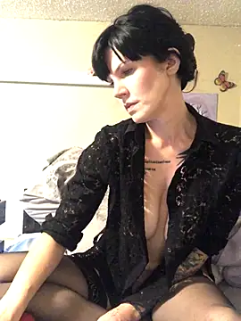 mzz lillypillxoxo online show from October 11, 2025, 2:59 pm