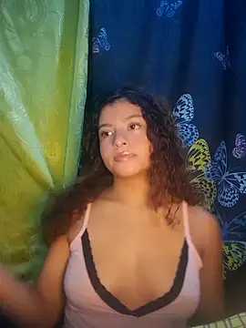 Lulupeach69 online show from September 21, 2025, 1:18 am