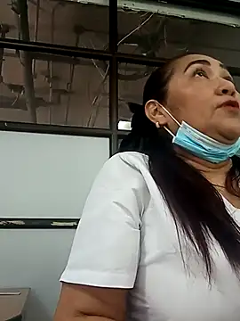 linda luna29 online show from November 10, 2025, 8:08 pm