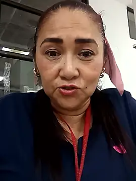 linda luna29 online show from January 13, 2026, 9:31 pm