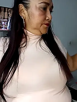 linda luna29 online show from April 25, 2026, 3:31 am