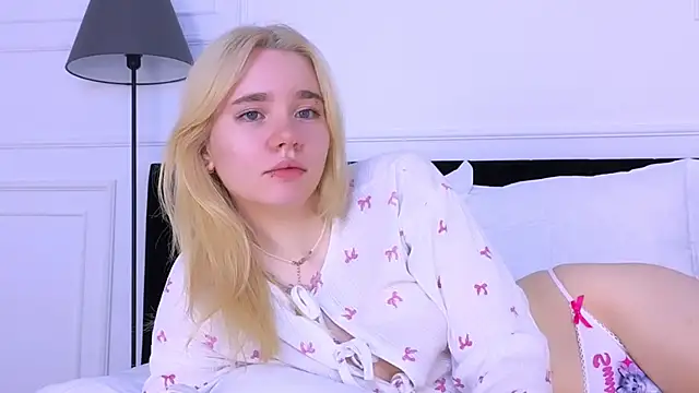 ANNABELLE LU online show from October 29, 2025, 2:47 am