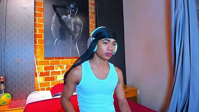 AlanCutee online show from November 12, 2025, 11:21 am