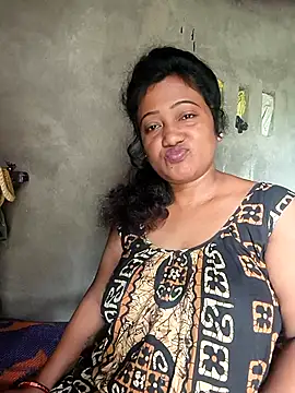 Cute-Swewty online show from September 14, 2025, 4:22 am