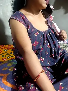 Cute-Swewty online show from September 27, 2025, 3:39 pm