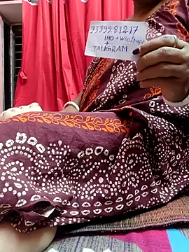 Cute-Swewty online show from April 7, 2026, 2:17 pm