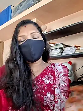 Snapshot of Tamil_Dharani chatting on March 15, 2026, 6:19 am Tamil Dharani online show from March 15, 2026, 6:19 am